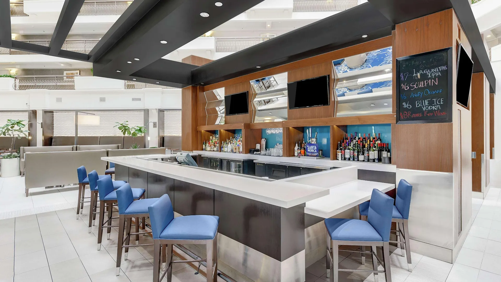 Embassy Suites By Hilton Anaheim-Orange Hotel