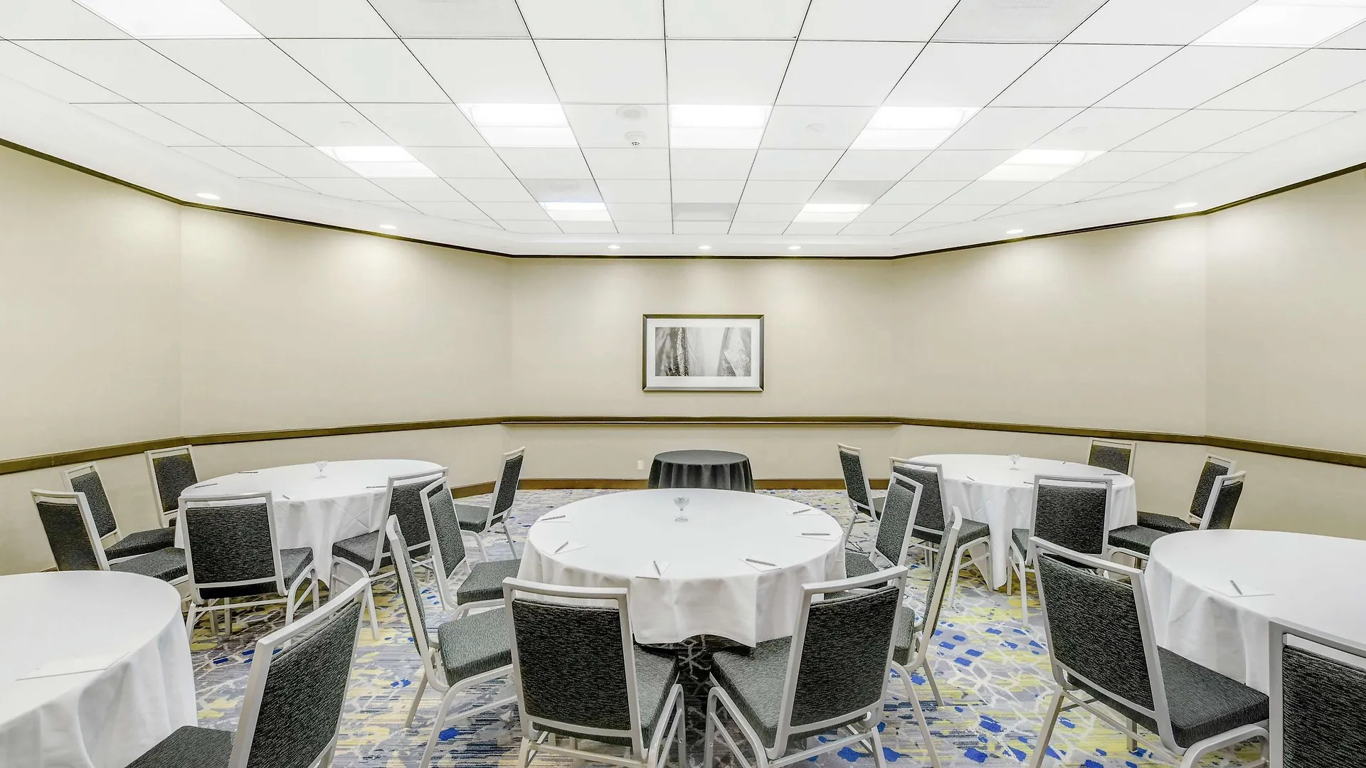 Embassy Suites By Hilton Anaheim-Orange Hotel