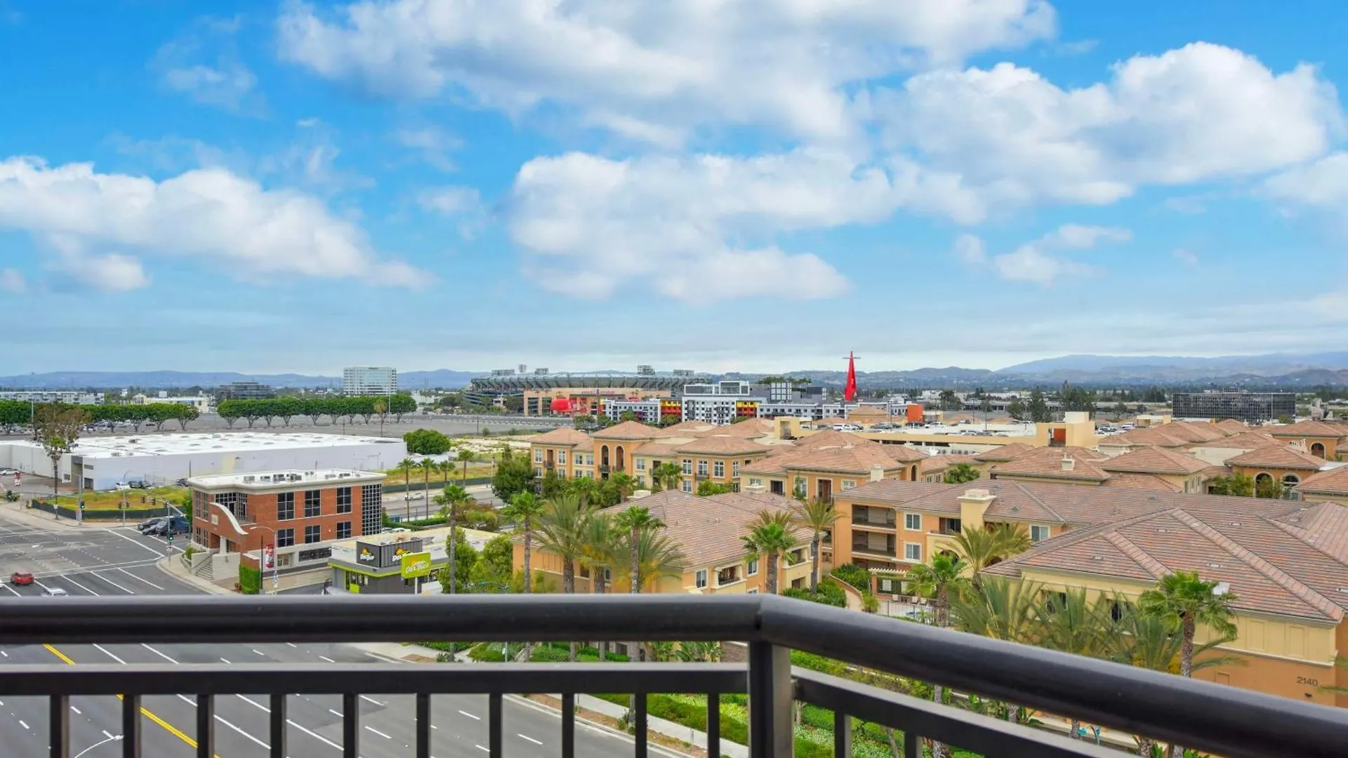 *** Hotel Embassy Suites By Hilton Anaheim-Orange Stati Uniti